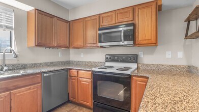 9506 13th Bay St in Norfolk, VA - Building Photo - Building Photo