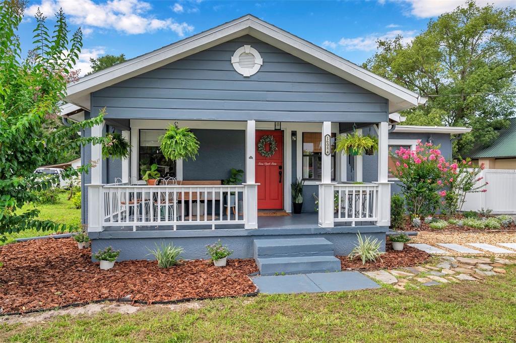 16084 Stur St in Masaryktown, FL - Building Photo