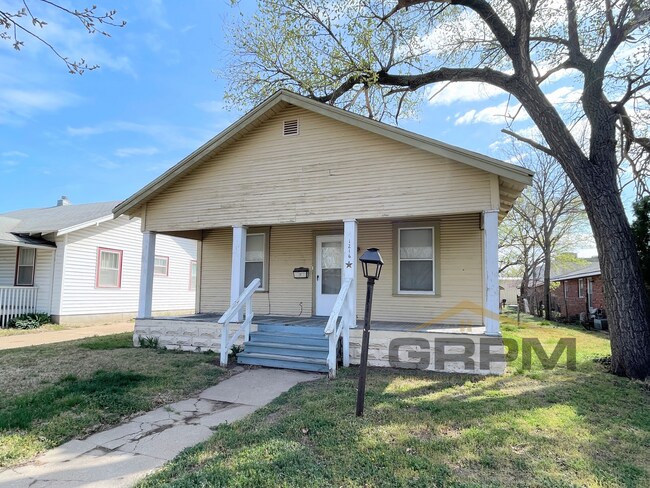 property at 1216 N Monroe St