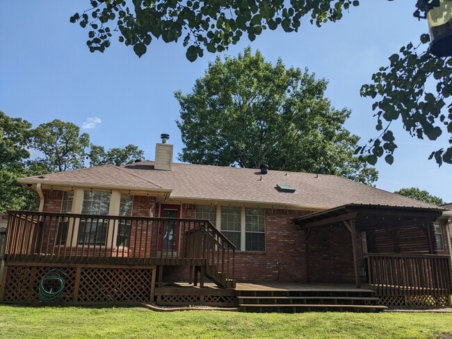 3513 Glen Flora Way in Fort Smith, AR - Foto de edificio - Building Photo