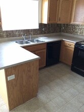 1613 Summerset Dr in Cheyenne, WY - Building Photo - Building Photo