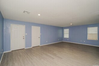 4110 Cross Current in San Antonio, TX - Building Photo - Building Photo