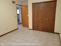 112 W Cascade Ave photo'