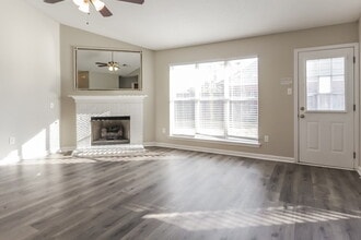 10953 Oak Leaf Dr in Olive Branch, MS - Building Photo - Building Photo