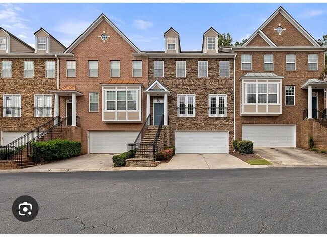 10870 Brunson Dr