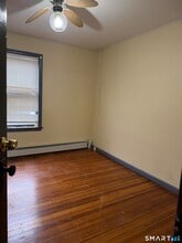 16 St Lawrence St in Manchester, CT - Building Photo - Building Photo