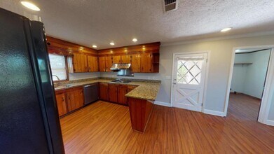 706 Indiana Ave in Lynn Haven, FL - Building Photo - Building Photo