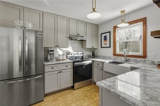 140I Long Hwy in Little Compton, RI - Building Photo - Building Photo