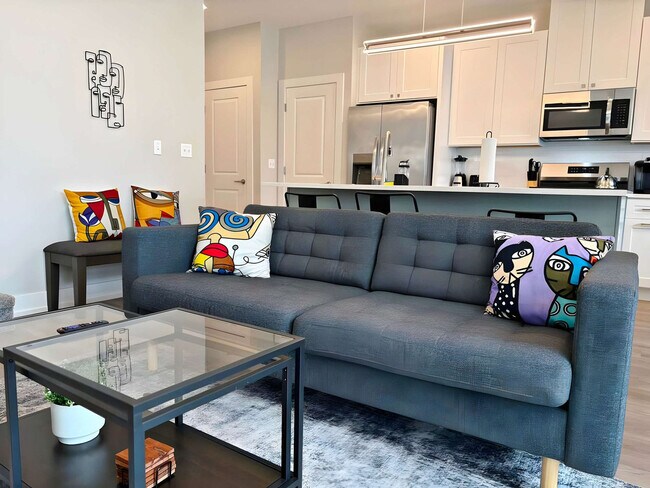 28397 Torch Pkwy, Unit SI ID1502224P in Warrenville, IL - Foto de edificio - Building Photo