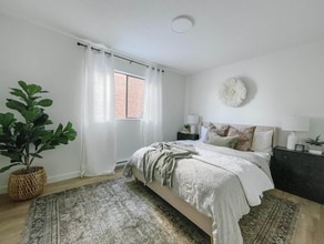 430 Stewart Ave in Nanaimo, BC - Building Photo - Building Photo