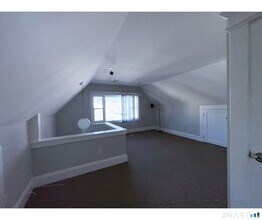 74 Garfield Ave in Bridgeport, CT - Foto de edificio - Building Photo