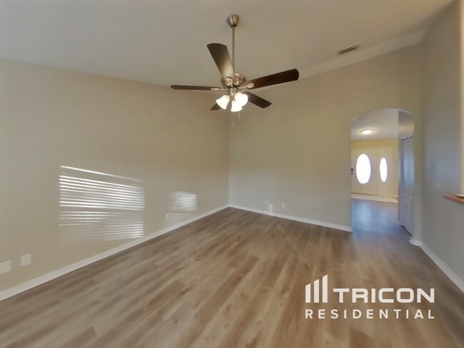 4151 Candler Ave in Spring Hill, FL - Building Photo - Building Photo