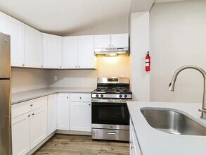 2030 W Atlantic St in Philadelphia, PA - Building Photo - Building Photo