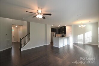 1606 Fleetwood Dr in Charlotte, NC - Building Photo - Building Photo