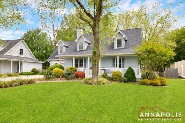 property at 714 Old Love Point Rd