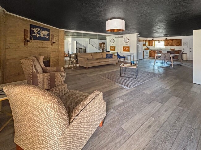 3311 N Vista Dr in Hobbs, NM - Building Photo - Building Photo