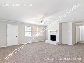 2402 Hilton Head Dr in Missouri City, TX - Building Photo - Building Photo