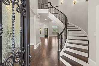 8550 Ridgepoint Dr in Houston, TX - Building Photo - Building Photo