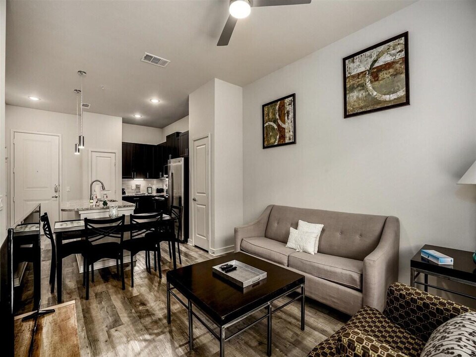 13505 Inwood Dr in Dallas, TX - Building Photo