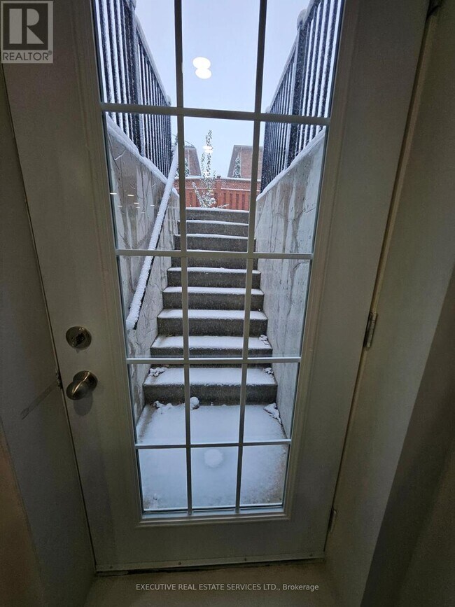 3910 Skyview St in Mississauga, ON - Building Photo - Building Photo