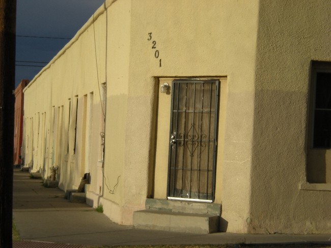 3201 S Rivera Ave in El Paso, TX - Building Photo - Building Photo