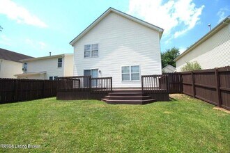 4221 Willowview Blvd in Louisville, KY - Building Photo - Building Photo