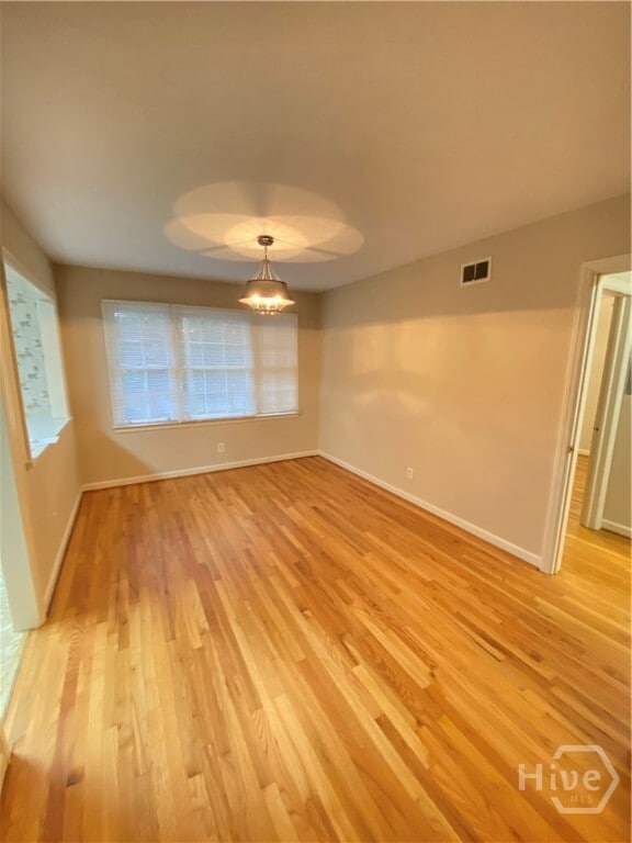 property at 139 E 55th St