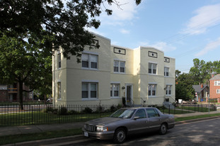 401 Douglas St NE Apartments