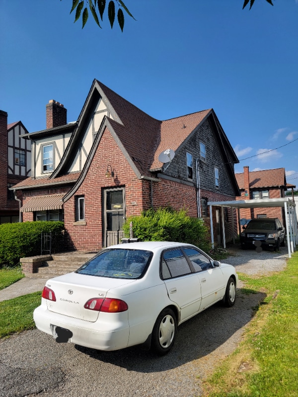 property at 211 Broad St