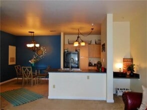 624 Bristol Village Dr, Unit 208 in Midlothian, VA - Building Photo - Building Photo