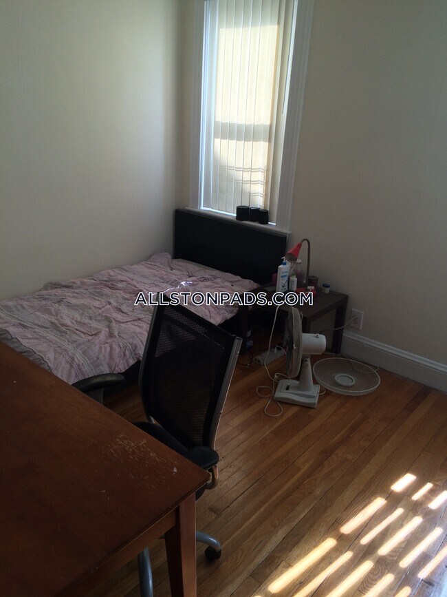 5 Barrows St in Boston, MA - Building Photo - Building Photo