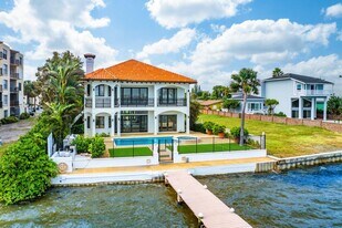 1 18th Ave S in Lake Worth Beach, FL - Building Photo
