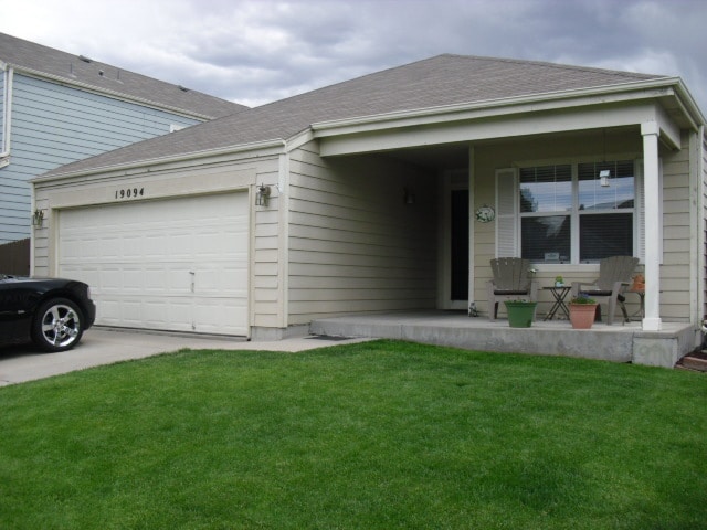 19094 E Carmel Cir in Aurora, CO - Building Photo