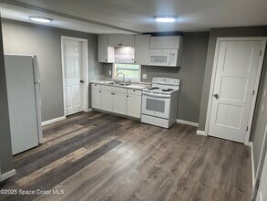 330 Palm Ave in Cocoa, FL - Building Photo - Building Photo