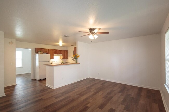 726 W Georgia St in Tallahassee, FL - Foto de edificio - Building Photo