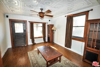 2315 2nd St-Unit -B in Santa Monica, CA - Building Photo - Building Photo