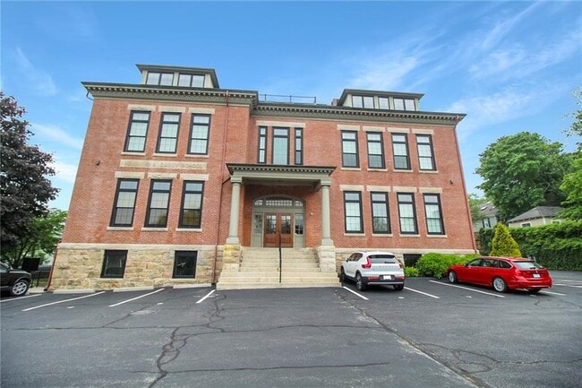property at 32 Carey St