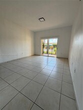 7290 NW 114th Ave in Doral, FL - Building Photo - Building Photo