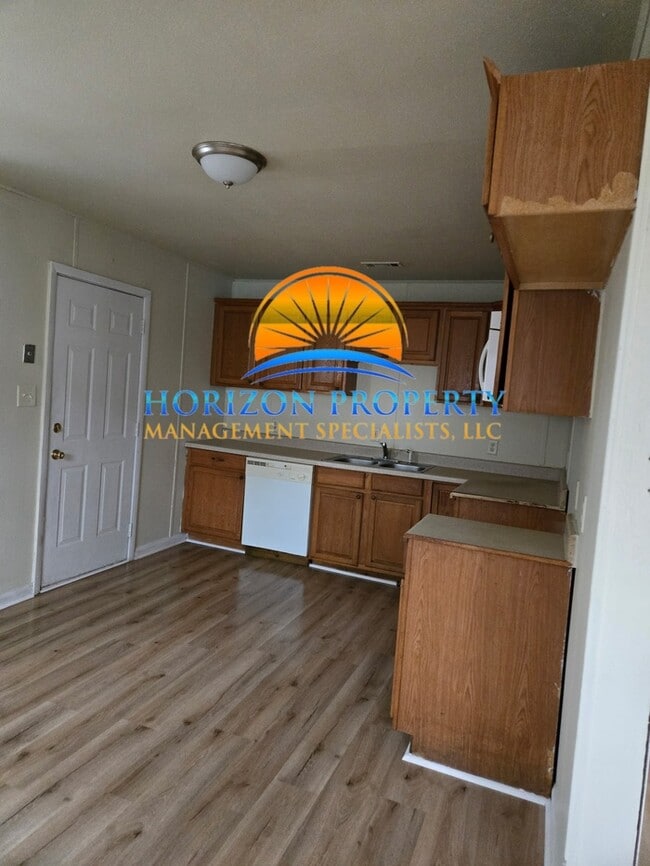 2433 Shepherd Dr NW in Huntsville, AL - Building Photo - Building Photo