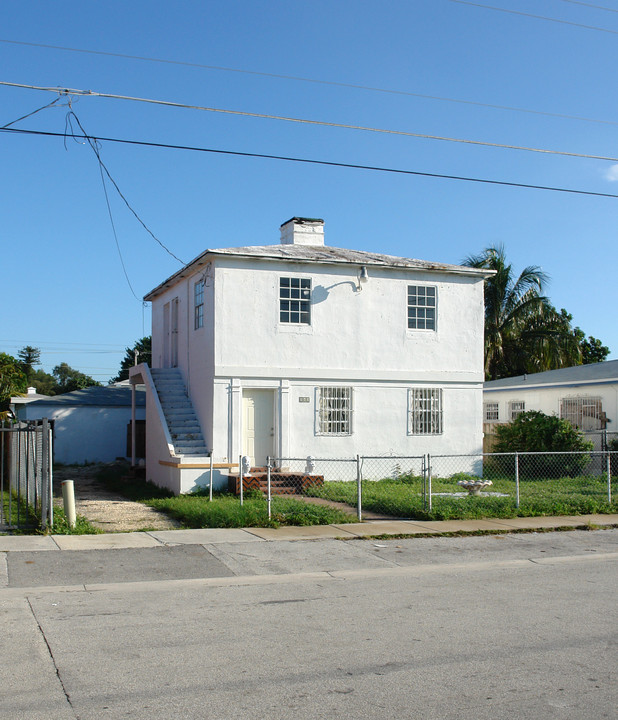 543 NE 67th St in Miami, FL - Building Photo