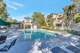 2406 Hastings Shore Ln in Redwood City, CA - Building Photo - Building Photo