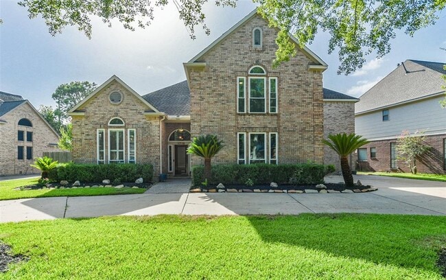 property at 1718 Raven Oak Ct