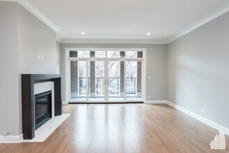 2310 N Southport Ave, Unit 1s in Chicago, IL - Building Photo - Building Photo