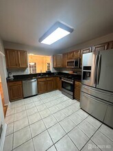 35 W Countryside Dr in Princeton, NJ - Building Photo - Building Photo