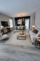 301 Bluegrass Ave in Southgate, KY - Building Photo