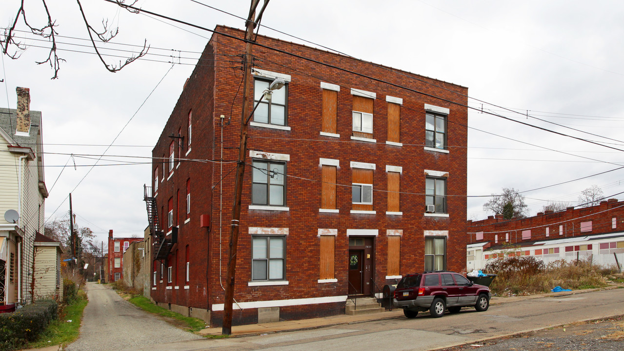 7631 Susquehanna St in Pittsburgh, PA - Building Photo