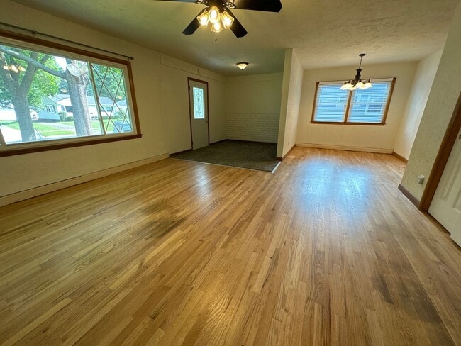 3725 Sussex Ln in Madison, WI - Building Photo - Building Photo