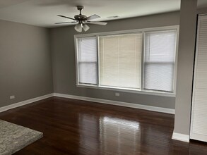 4901 N Kilpatrick Ave in Chicago, IL - Building Photo - Building Photo