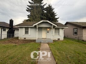 332 20th Ave in Longview, WA - Building Photo