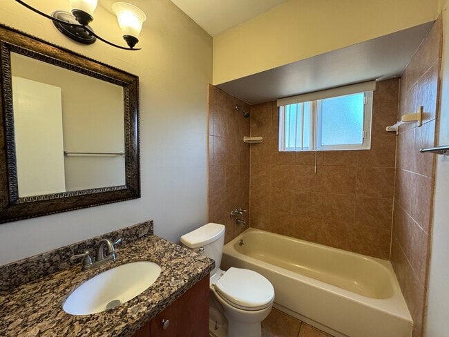 6133 Buchanan St, Unit #2 in Hollywood, FL - Foto de edificio - Building Photo